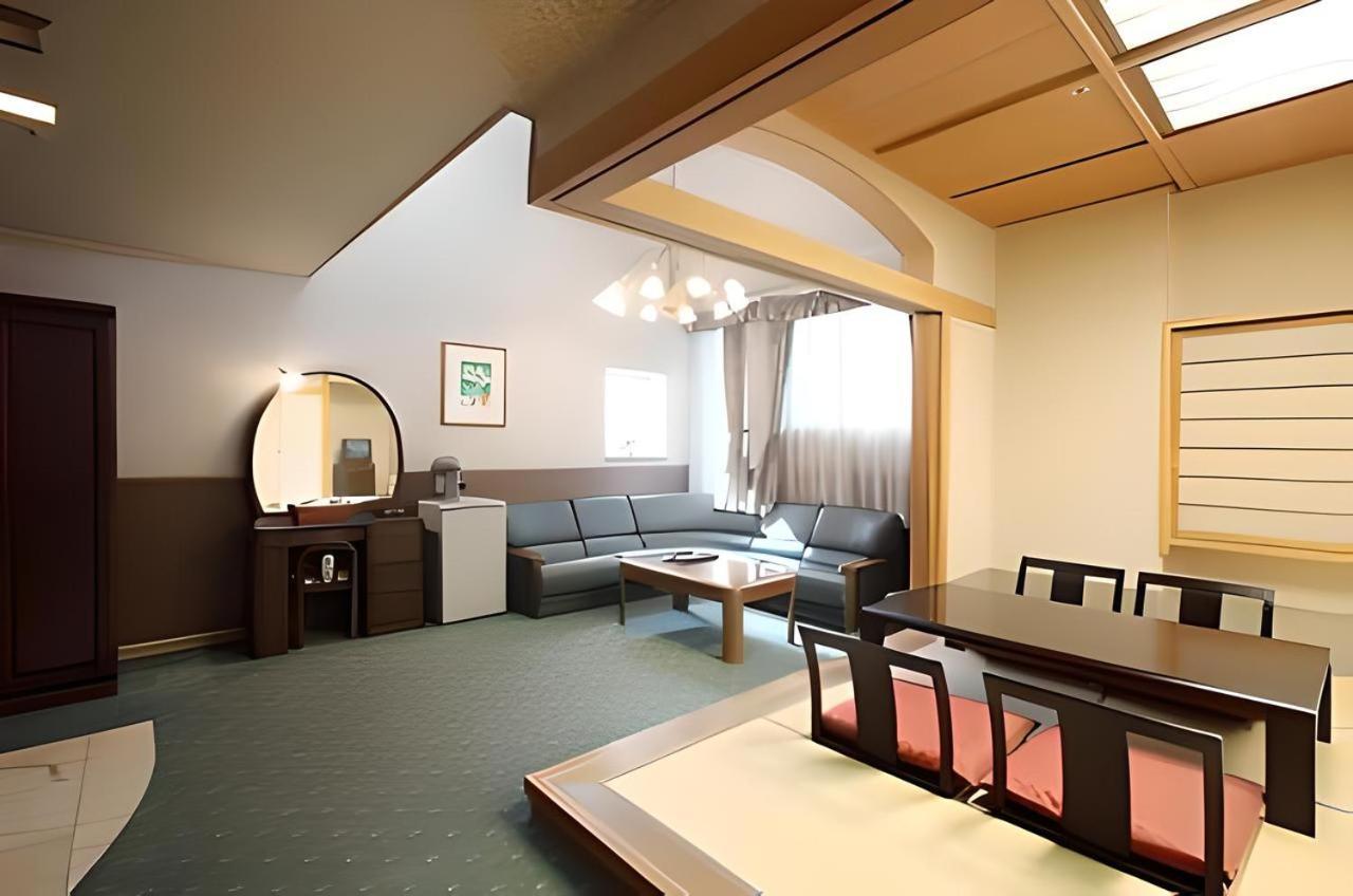 นิว ซันเปีย สึรุงะ Hotel สึรุกะ ภายนอก รูปภาพ